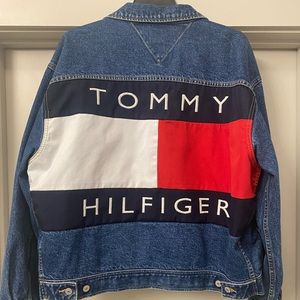 *VINTAGE RARE* Tommy Hilfiger Jeans Full Logo Denim Jacket Size XL